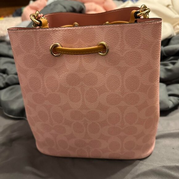 Coach Rowan bucket bag pink in Signature Canvas With Charms（CEA23） - Picture 2 of 4